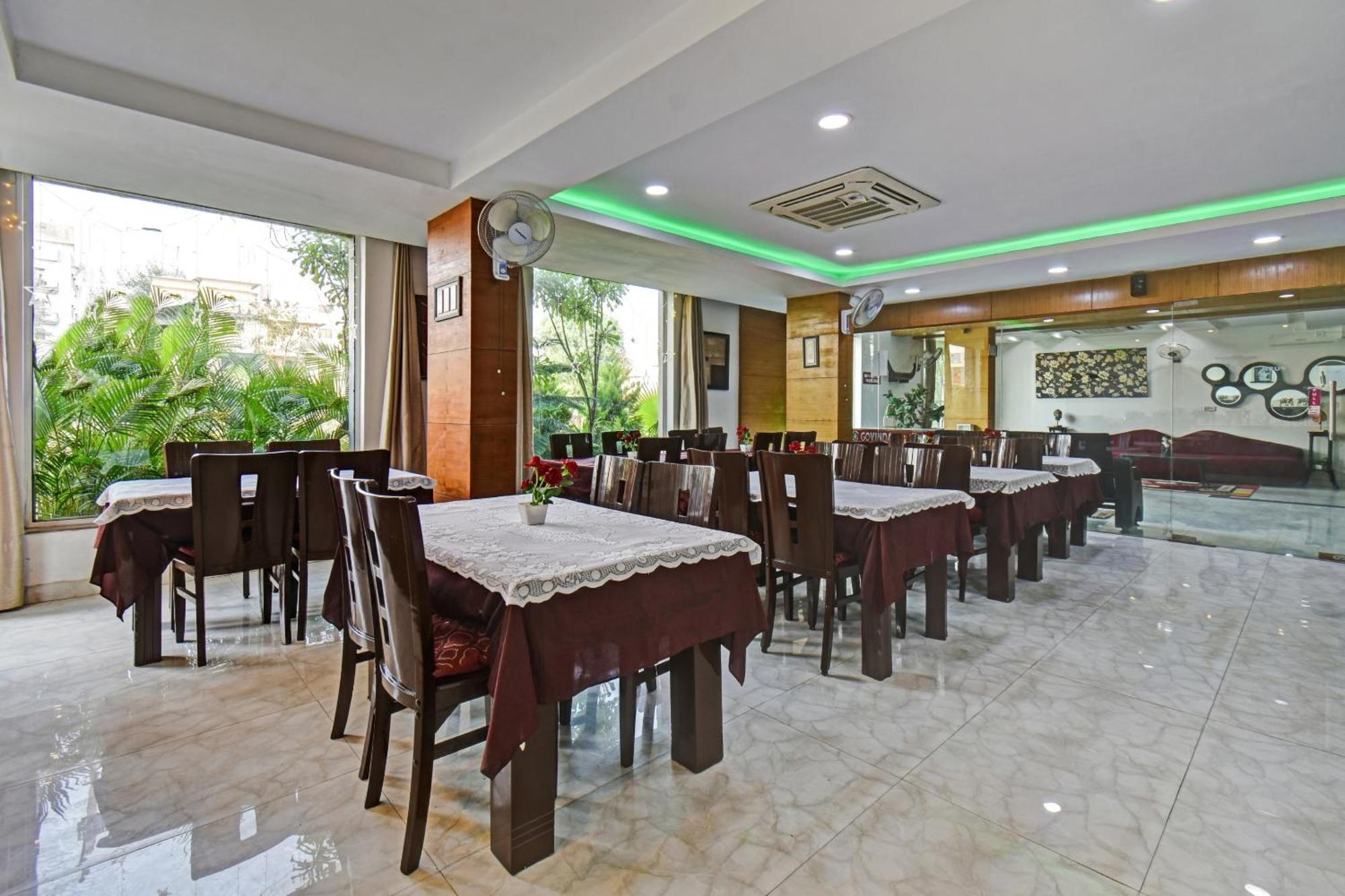 Townhouse Classio Suites Shirdi Buitenkant foto